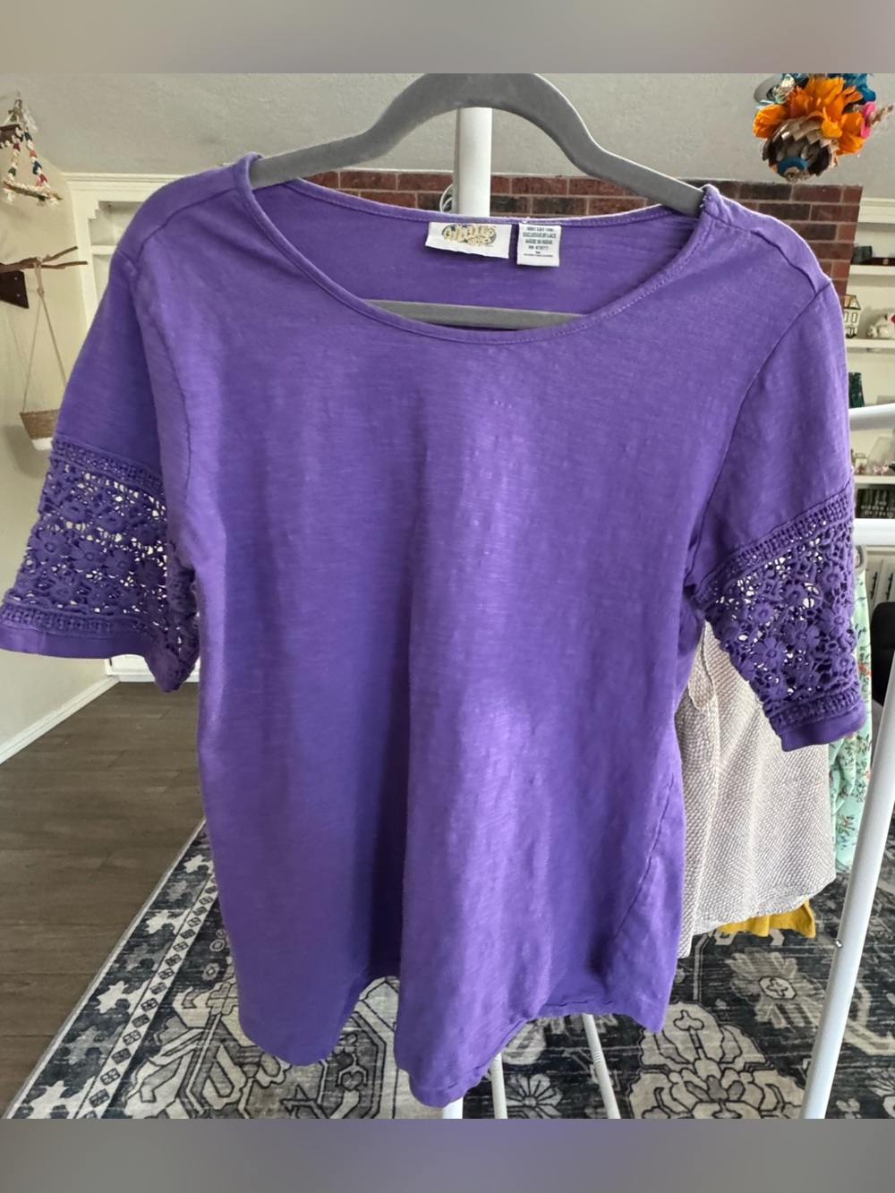 Women's Purple Crochet-Sleeve Tee Sz M